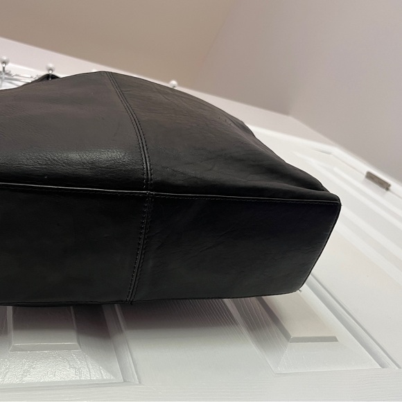Hobo International Black Leather Tote Bag - Picture 5 of 12